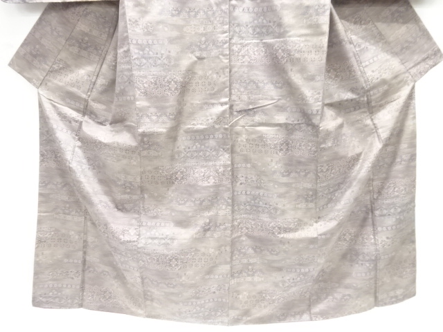  未使用品　横段に華紋織り出し本場大島紬着物(5マルキ)